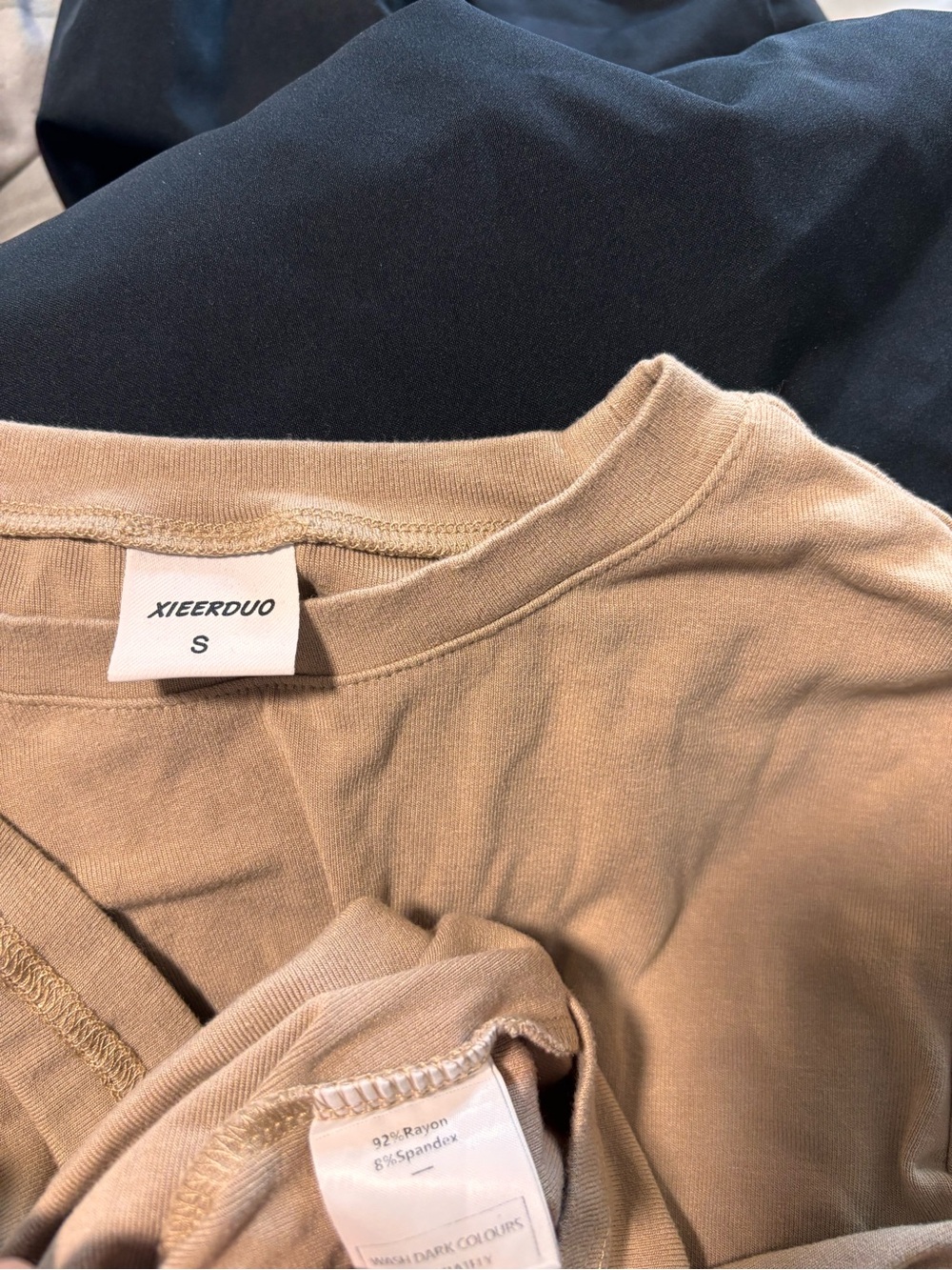 Shirt size small - Picture 5 of 5